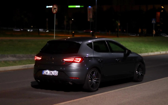 Seat Leon cena 105000 przebieg: 75000, rok produkcji 2017 z Opole małe 172